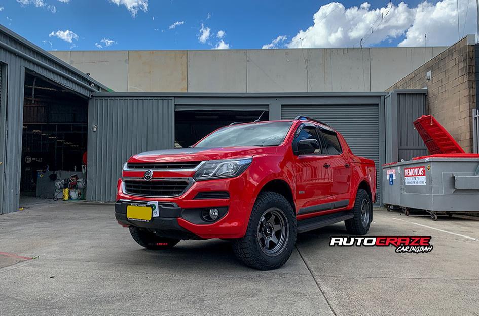 HOLDEN COLORADO SHOK ANTHRACITE 